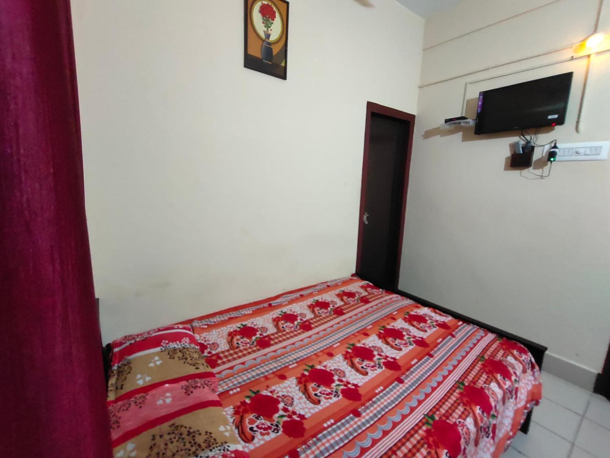 Malabar Residency Hotel Perintalmanna Room photo